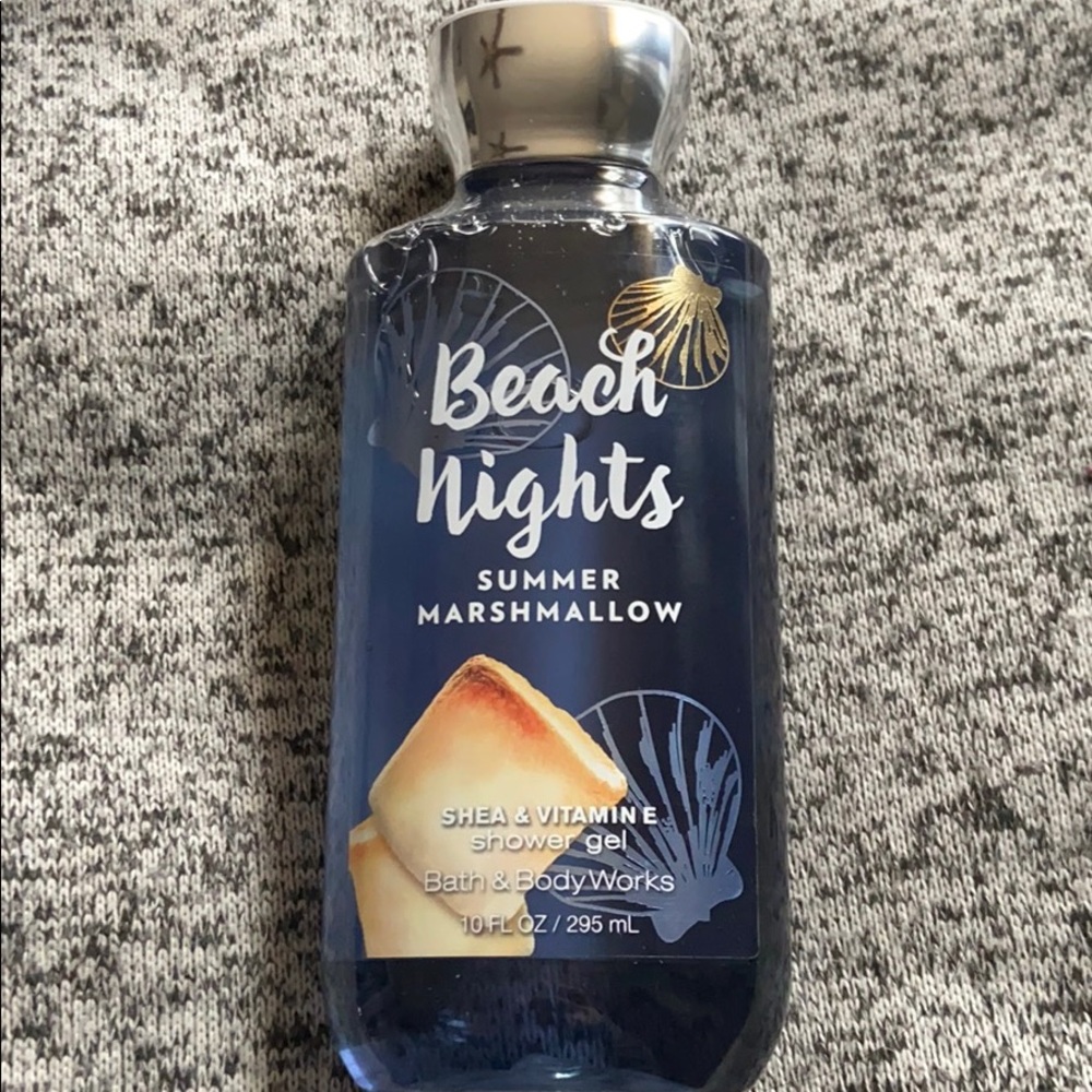 BATH AND BODY WORKS